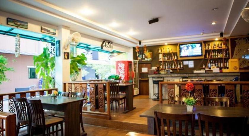 Triple Rund Place Hotel Patong Eksteriør billede