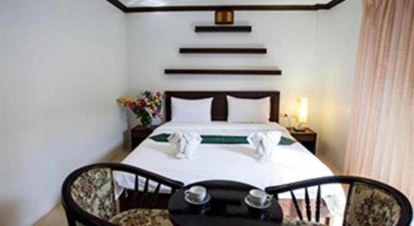 Triple Rund Place Hotel Patong Eksteriør billede
